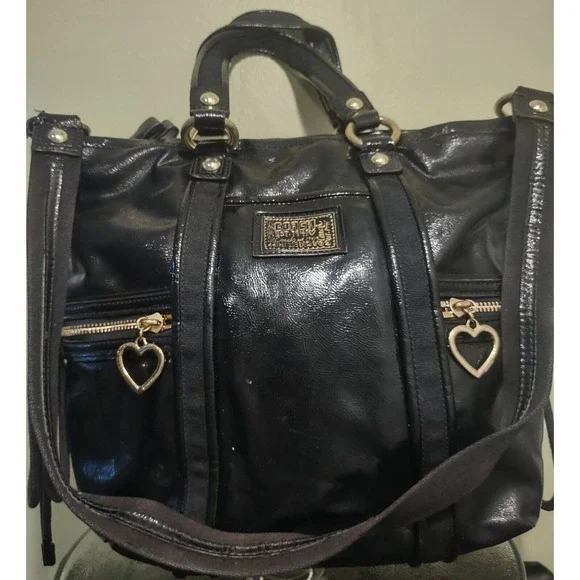 Coach Daisy Liquid Gloss Pocket Patent Tote. - Picture 5 of 8